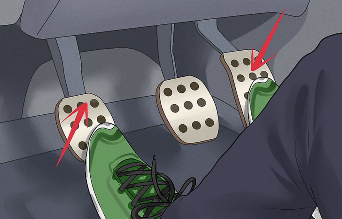 Hướng dẫn cách khởi động xe ô tô số sàn