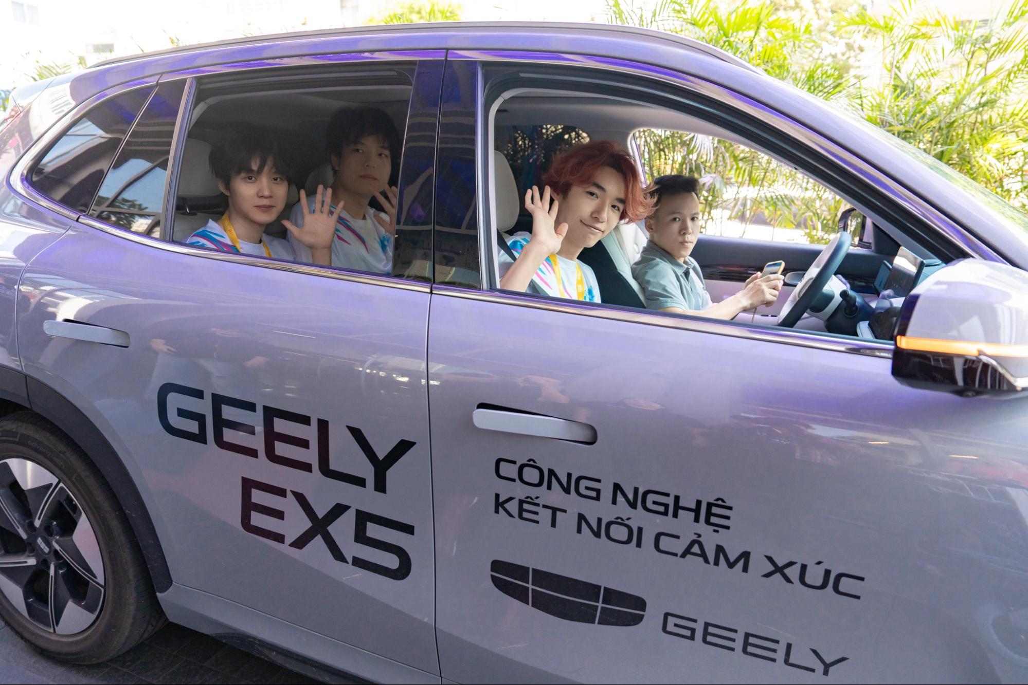 GEELY VIỆT NAM & TASCO AUTO ĐỒNG HÀNH CÙNG VNGGAMES TẠI ĐẠI HỘI WILD ROUNDS SMASH 2025 4 image5 2