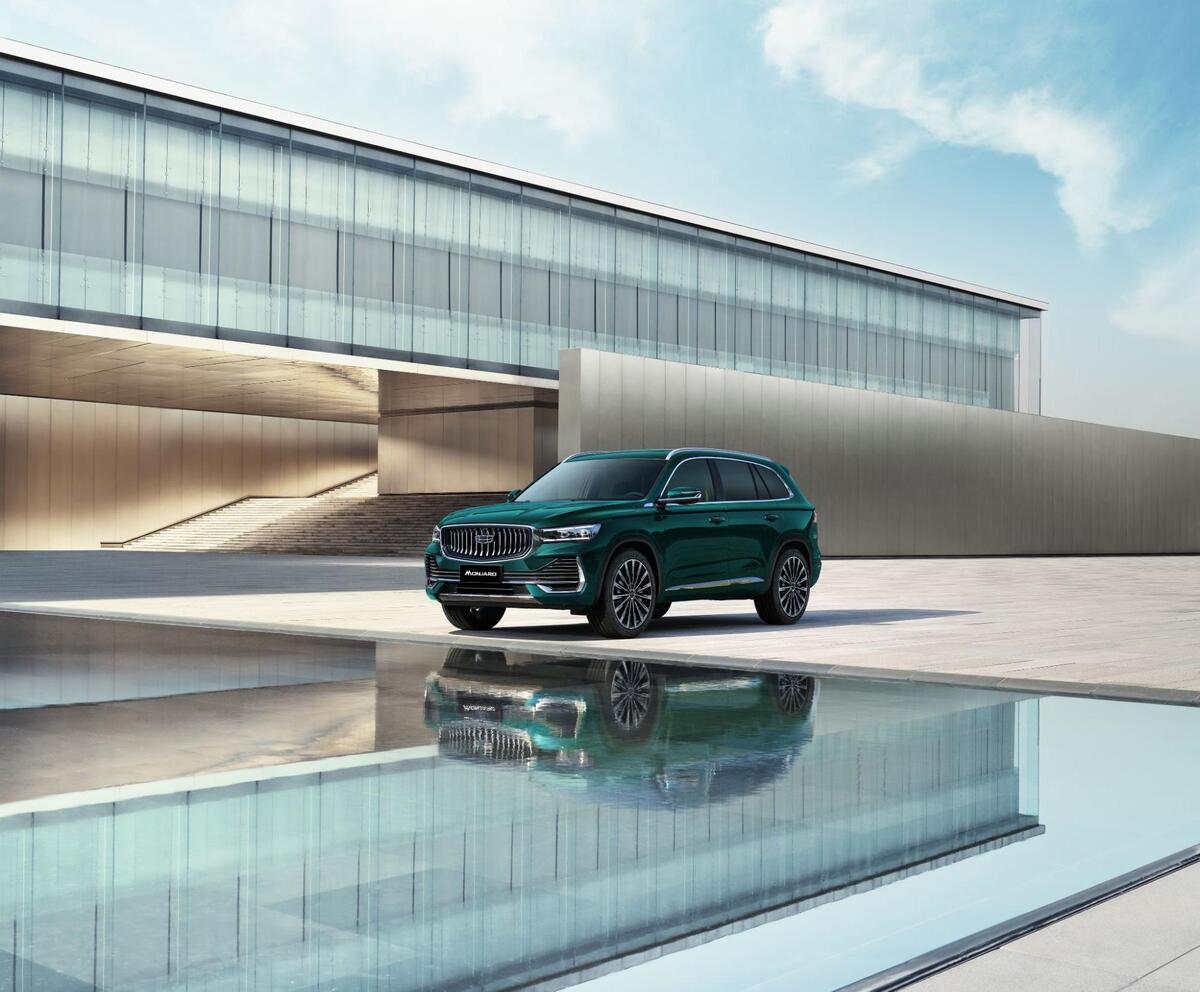 Monjaro Premium màu xanh lục, giúp cân bằng năng lượng, tốt cho người mệnh Hỏa