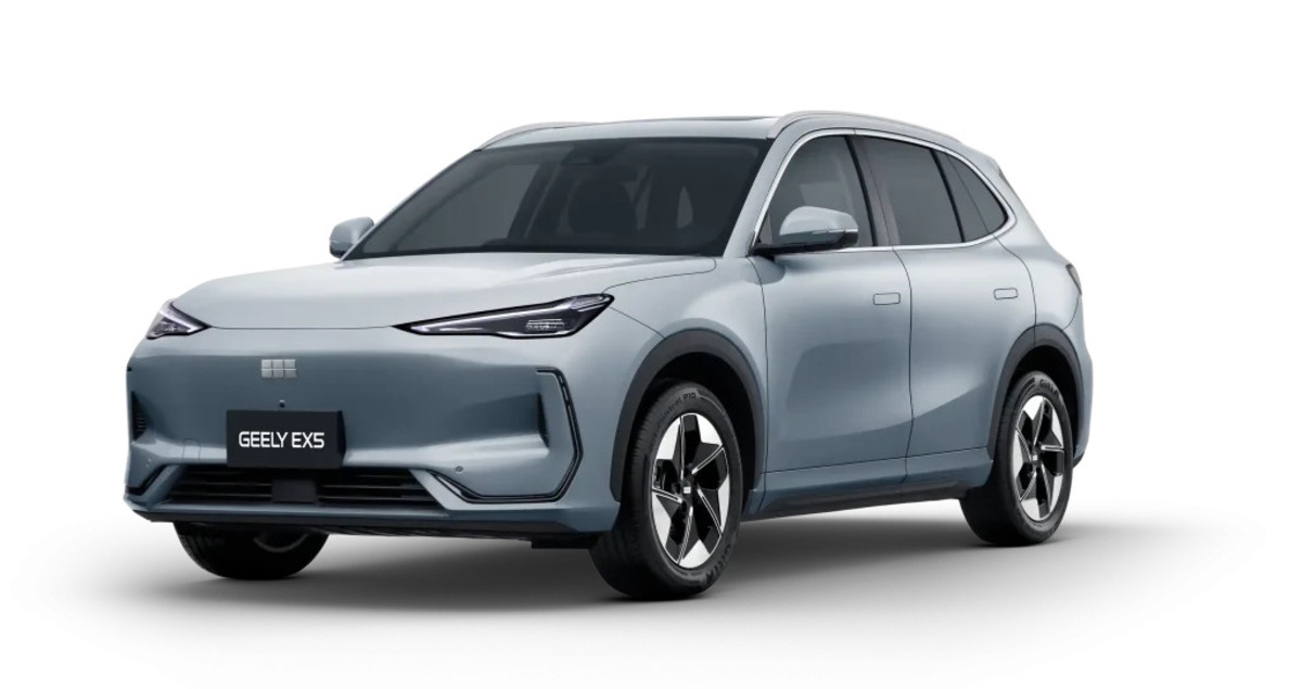 Nam Ất Mão nên lựa chọn xe màu bạc để thu hút tài lộc và may mắn