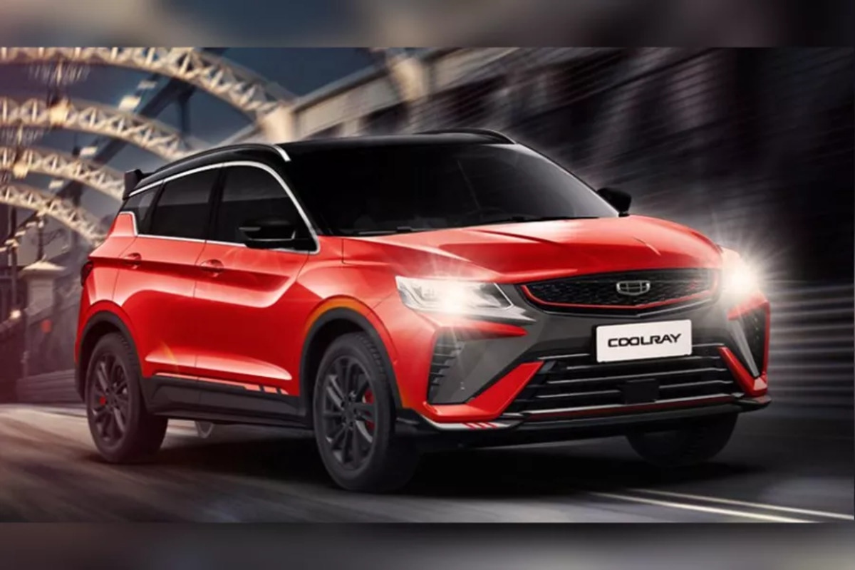 Nữ mệnh tuổi Nhâm Ngọ 2002 thuộc mệnh Thổ, nên mua xe màu Đỏ, Hồng, Tím (thuộc hành Hỏa)