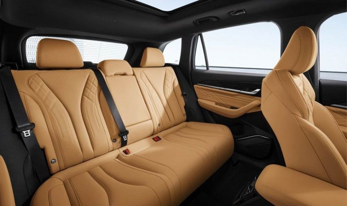 Thay đổi màu sắc nội thất để tăng năng lượng tương sinh với chủ xe