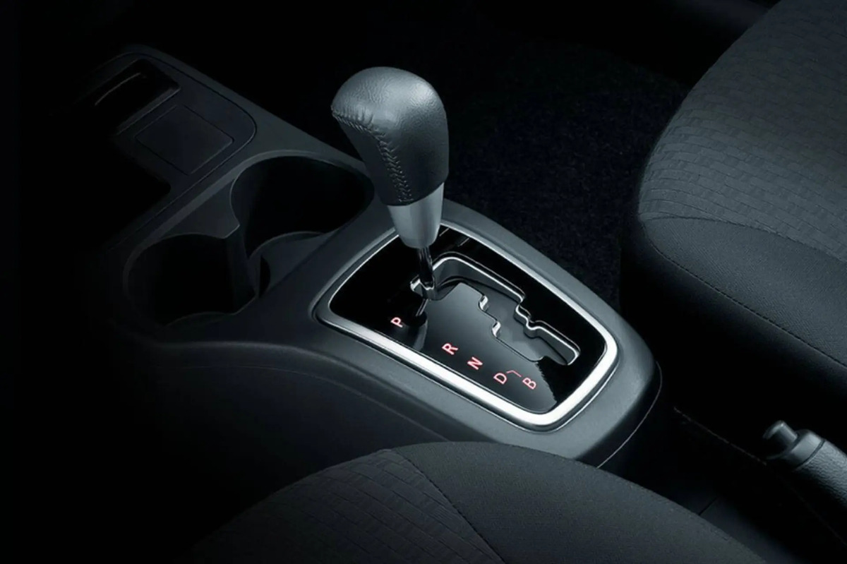 xe at dac biet phu hop cho nguoi dung o thanh pho hoac nguoi thuong xuyen di chuyen trong dieu kien giao thong dong duc Xe AT đặc biệt phù hợp cho người dùng ở thành phố hoặc người thường xuyên di chuyển trong điều kiện giao thông đông đúc